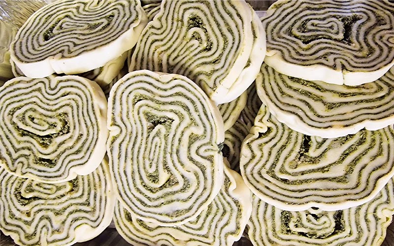 Rotolo di pasta fresca artigianale alle erbette - Pastificio Franzoni: pasta fresca artigianale a Brescia